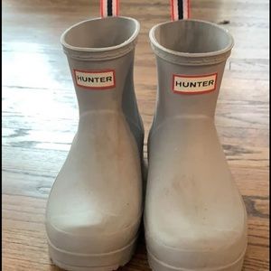 Hunter rain boots size 8